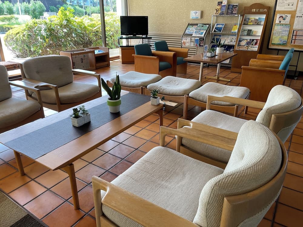 Wisterian Life Club Toba