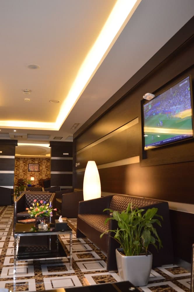 Tilal Almadina Hotel & Suites