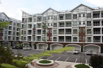 Cameron Strawberry Residence