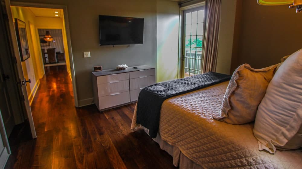 Rosemary Beach Rentals by Counts-Oakes