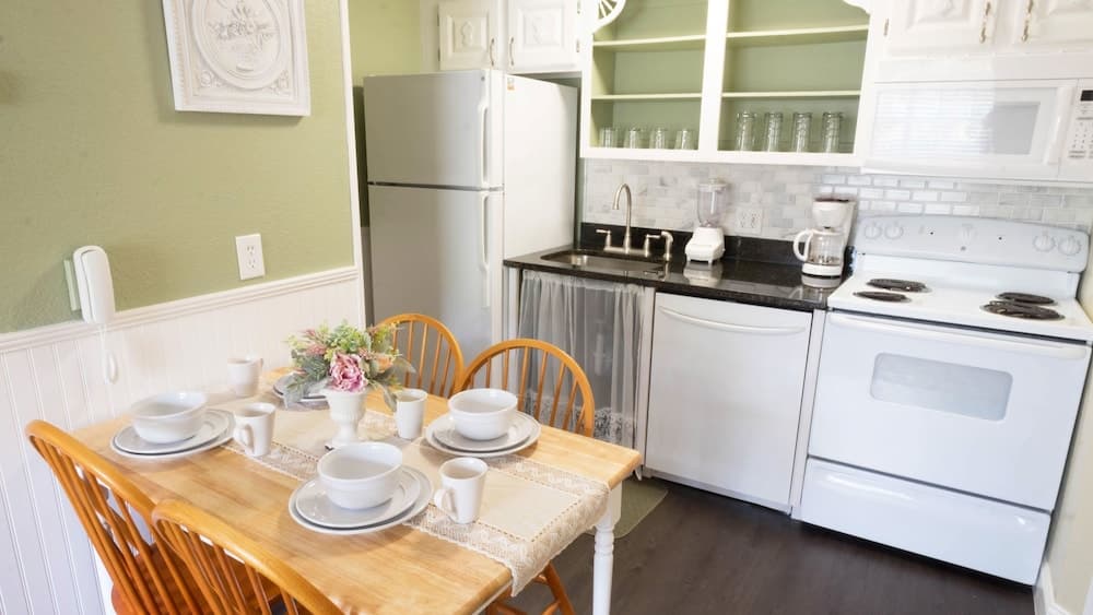 Oak Plantation Resort