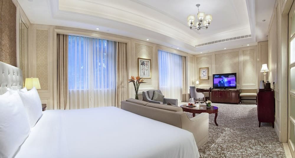 The Carp Islet Resort