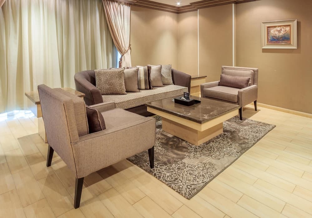 Al Muhaidb Residence Al Malaz 5