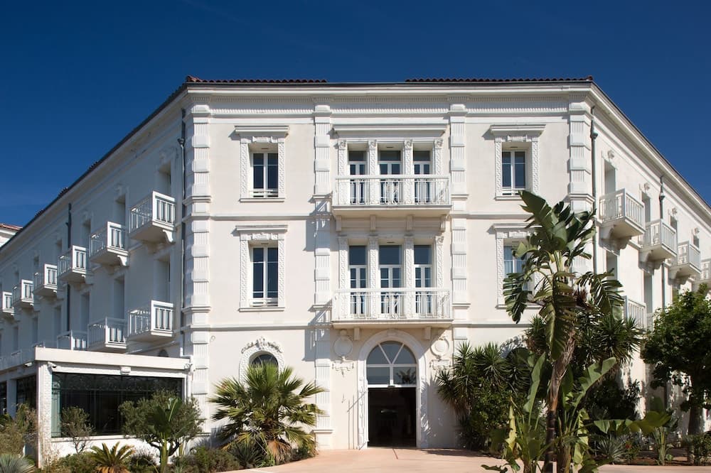 hotel image