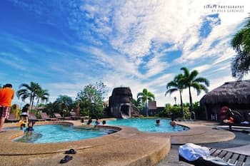 El Puerto Marina Beach Resort