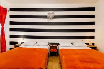 Tequila Sunrise B&B - Hostel