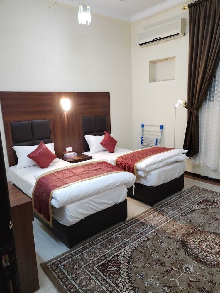 Al Eairy Furnished Apartments Hail 1