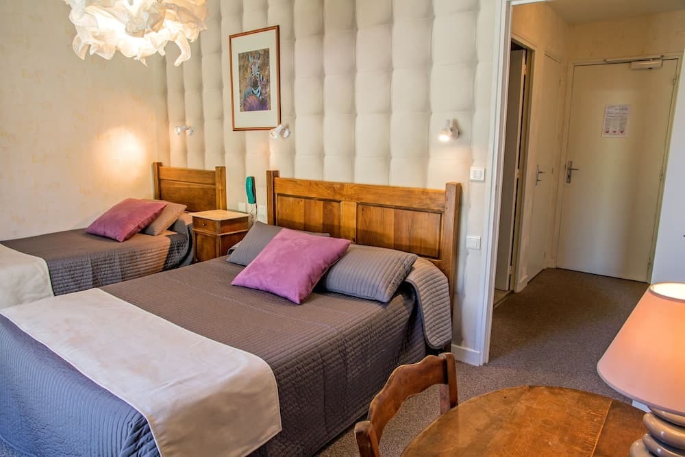 Hôtel et Appartements Les Platanes