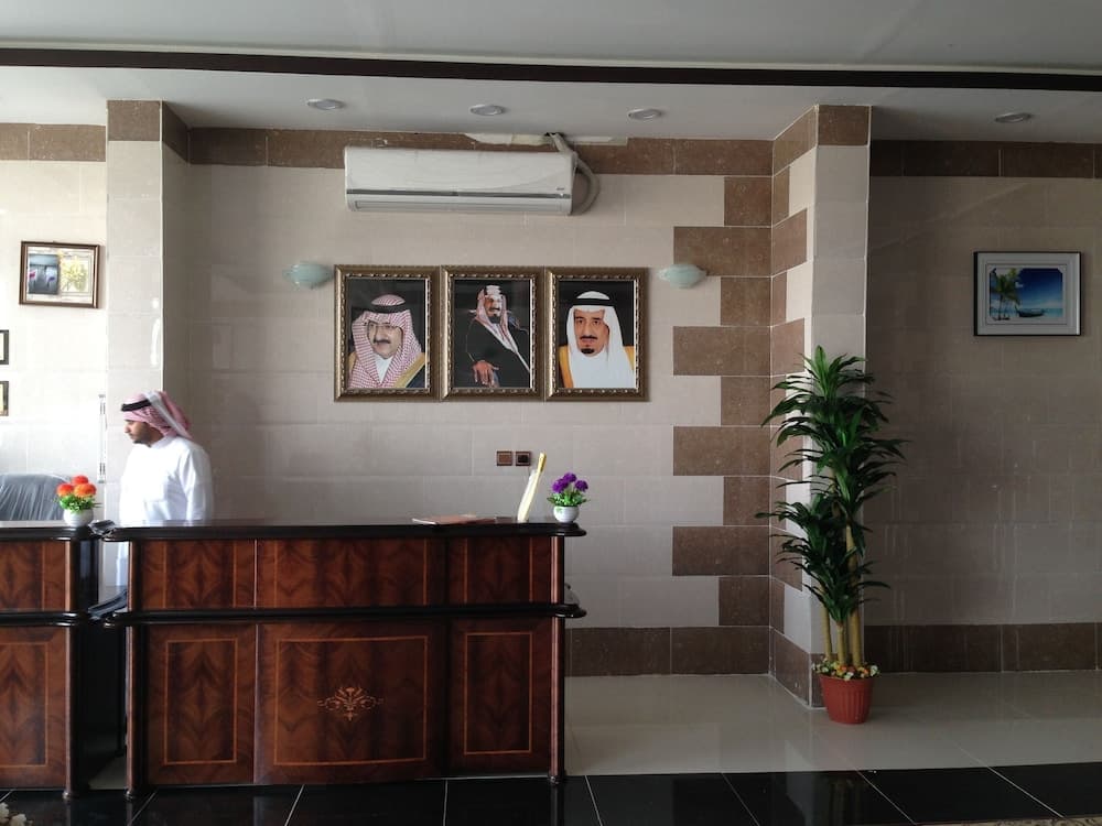 Al Eairy Furnished Apartments Tabuk 5