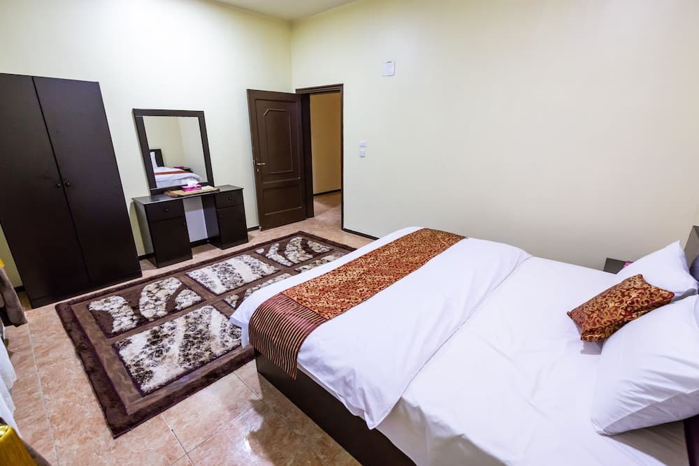 Al Eairy Furnished Apartments Jeddah 1