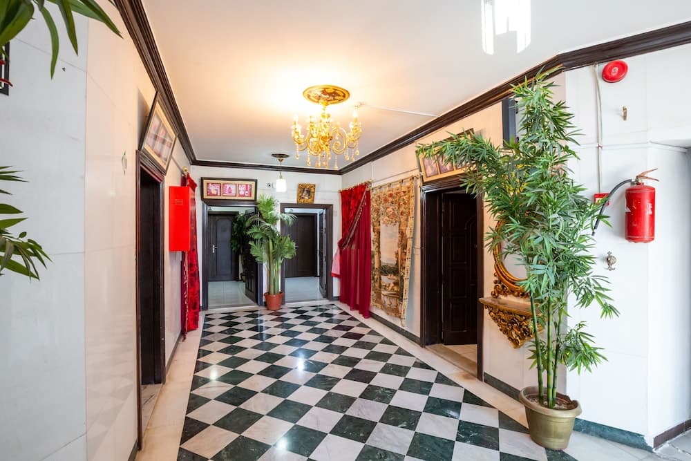 Al Eairy Furnished Apartments Jeddah 4