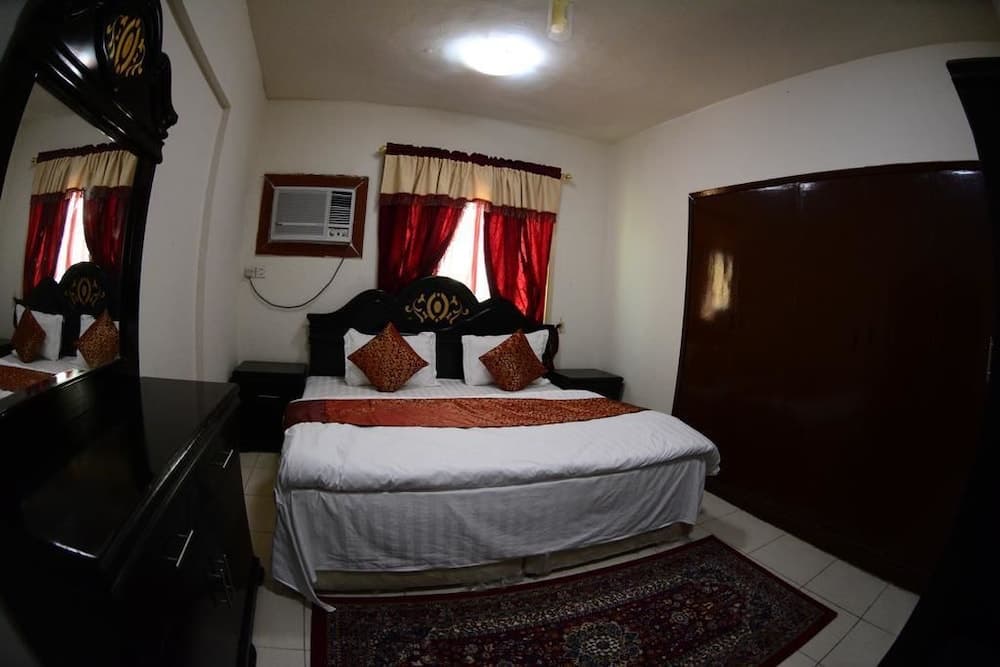 Al Eairy Furnished Apartments Dammam 8