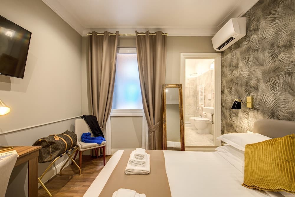 Charme Spagna Boutique Hotel