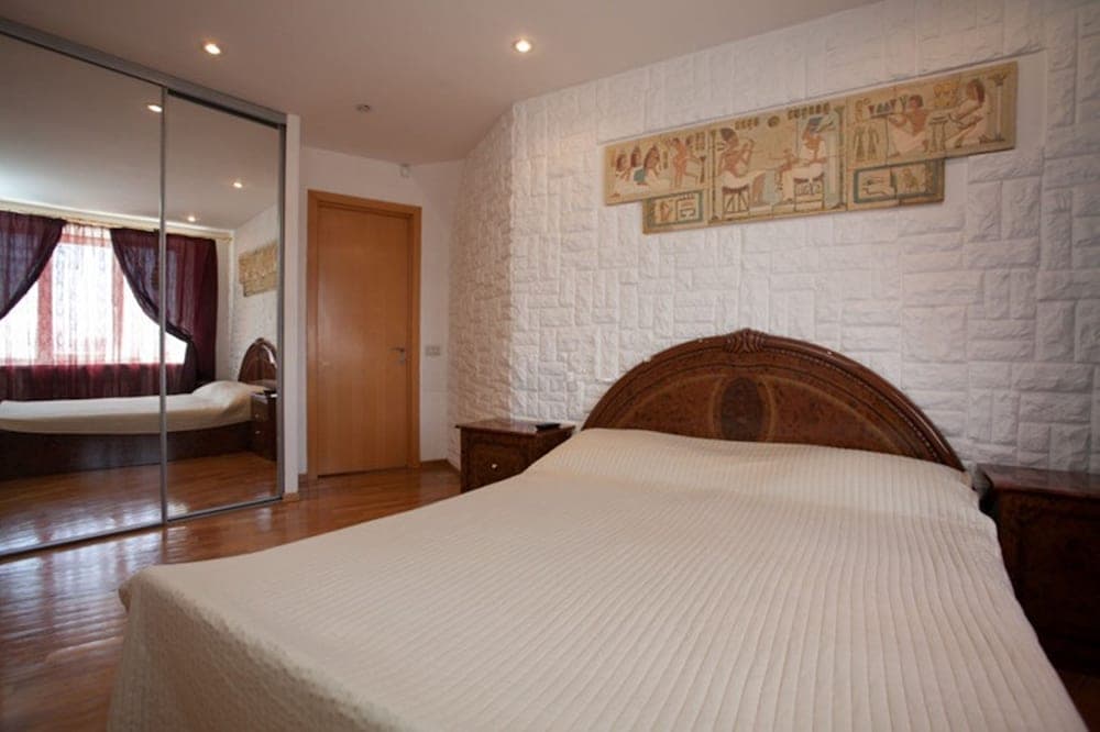 InnHome Apartments - Revolution Square