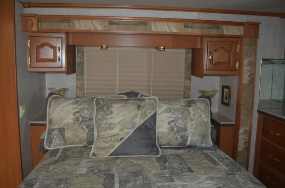 Sea Parrot Ocean View Resort