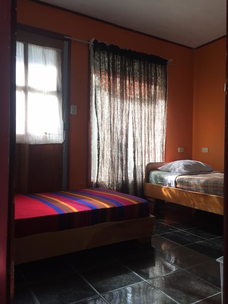 Mi Casa Tica Backpacker