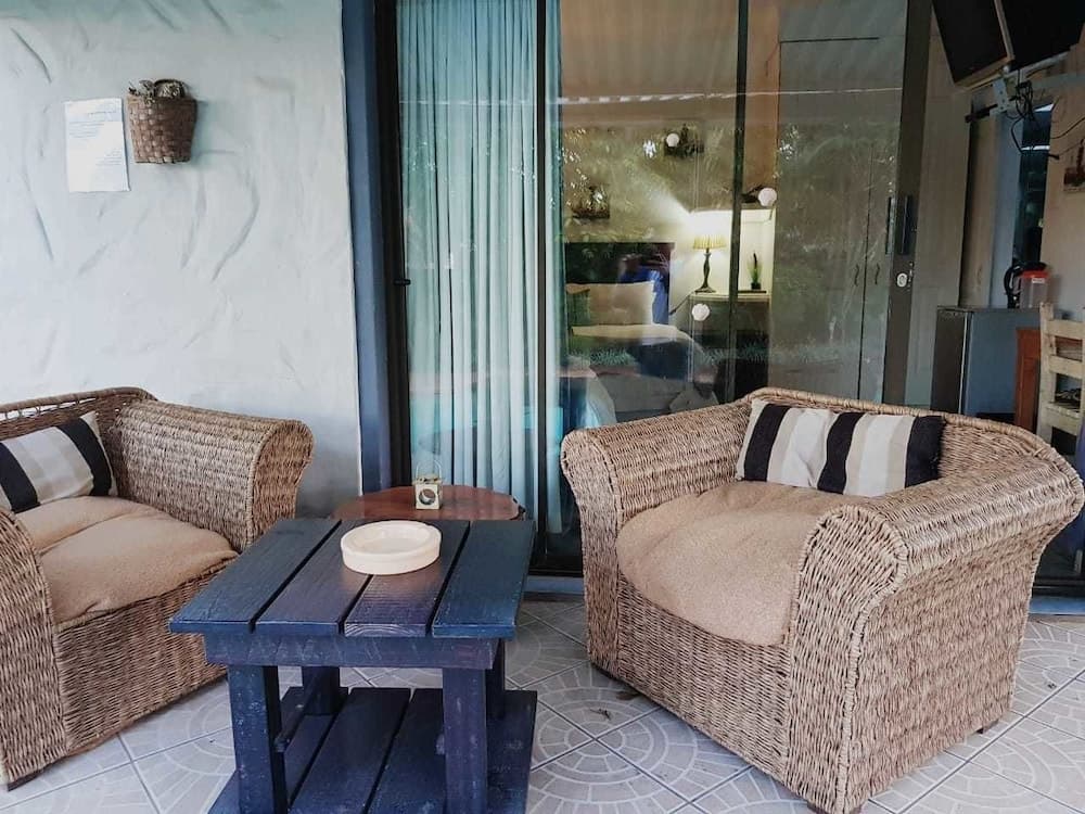 Old n New Bed and Breakfast