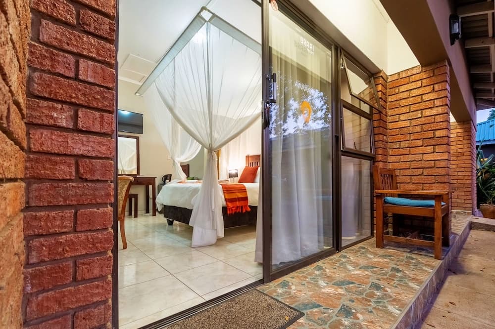 Dzimbahwe Guest Lodge