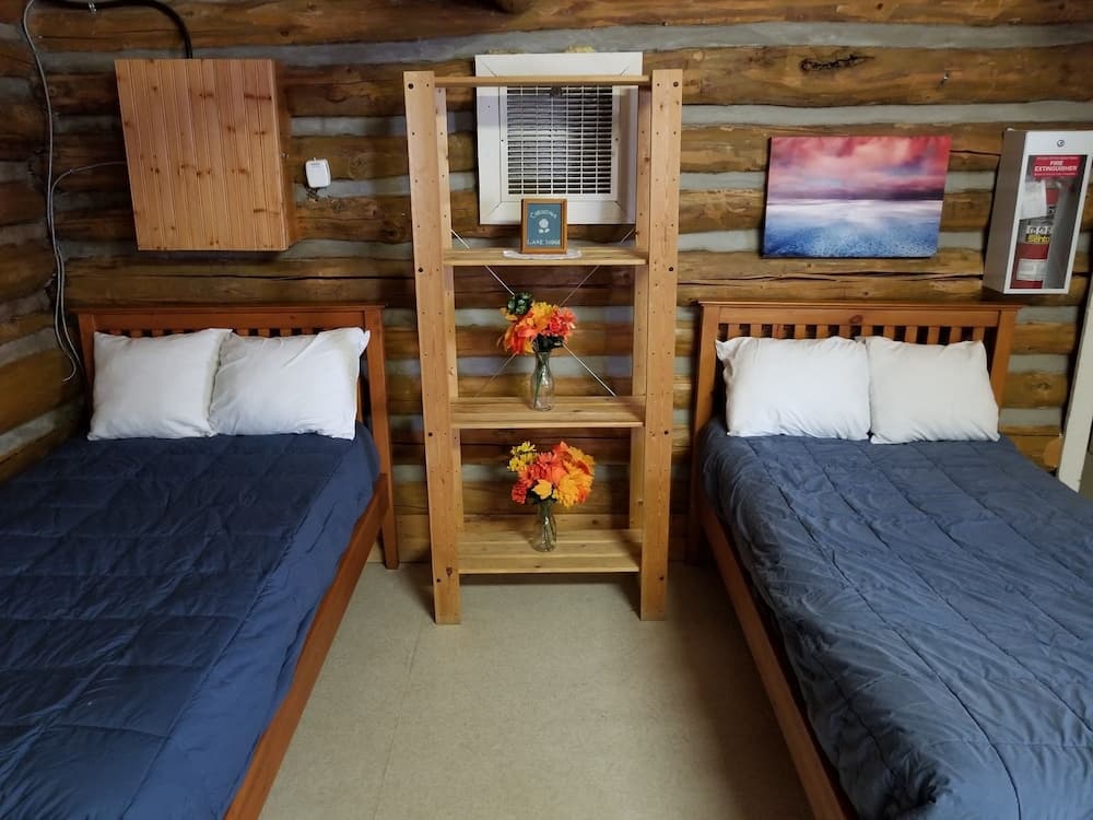 Christina Lake Lodge