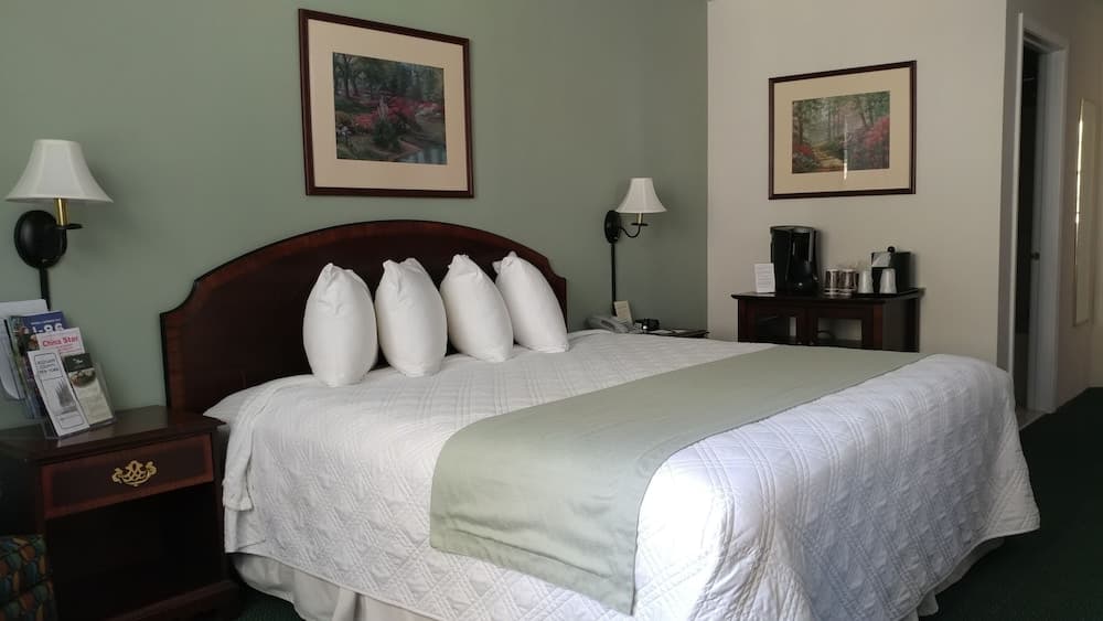 The Inn At Houghton Creek