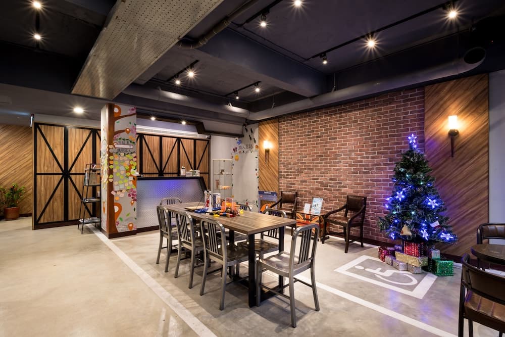 Taipei Travelers International Hostel