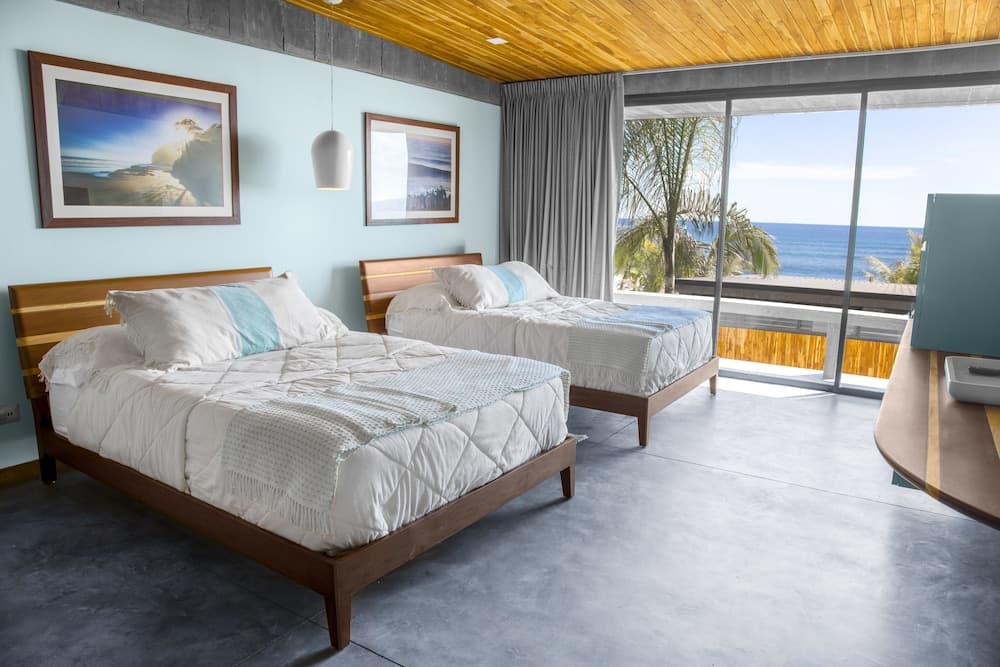 Puro Surf Hotel and Academy