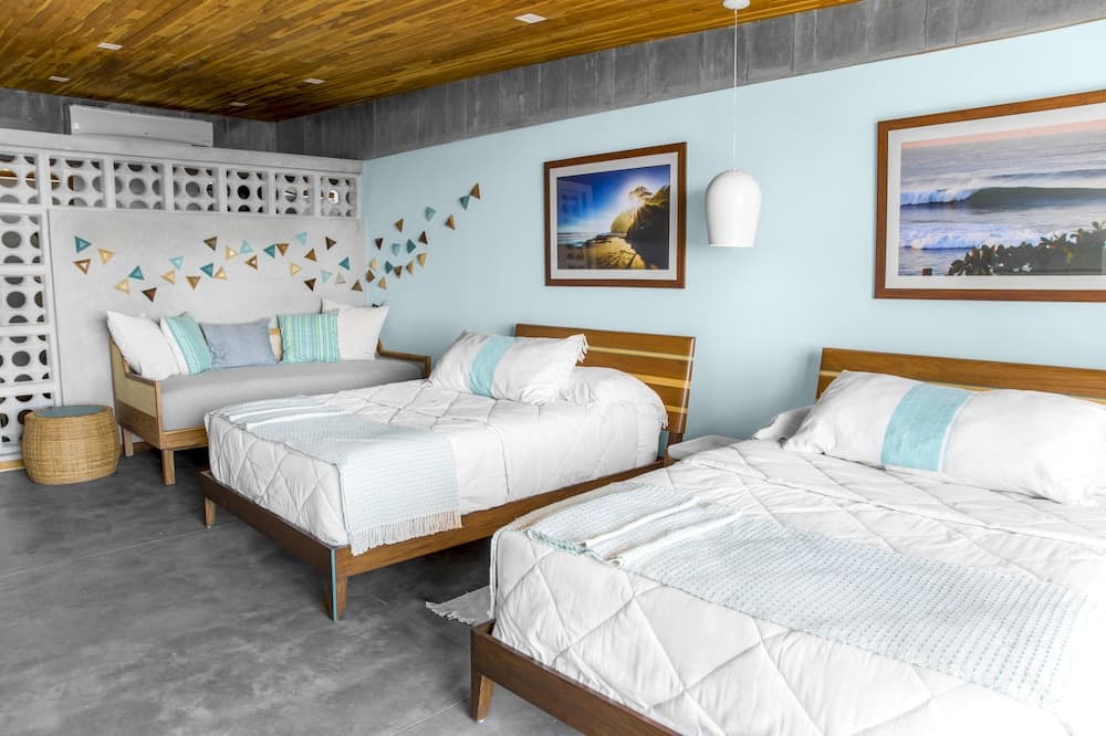 Puro Surf Hotel and Academy