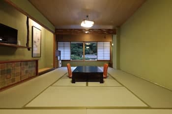 Yubara Kokusai Kanko Hotel Kikunoyu