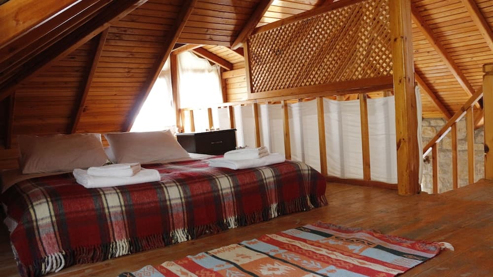 Kızılbük Ahşap Evleri