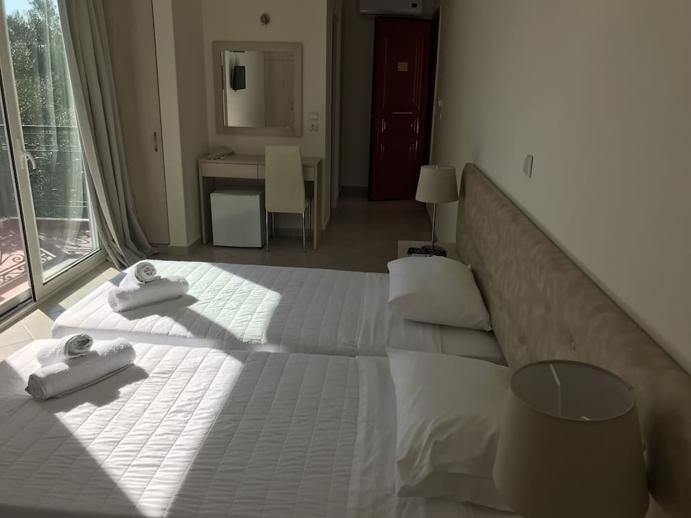 Ai - Helis Resort Hotel