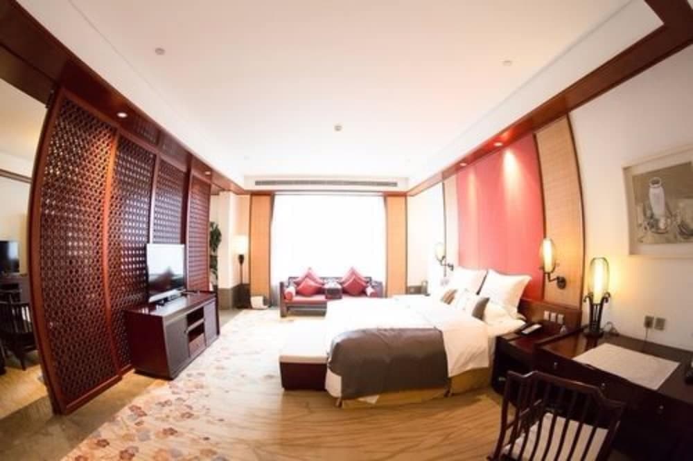 Ovation Seven-Cultivation Hotel