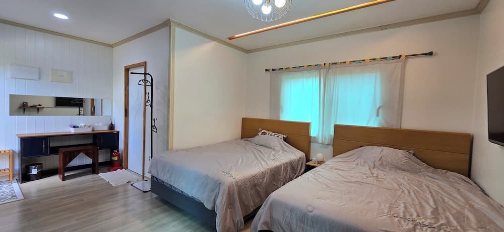 Wind Jeju Cafe & Pension