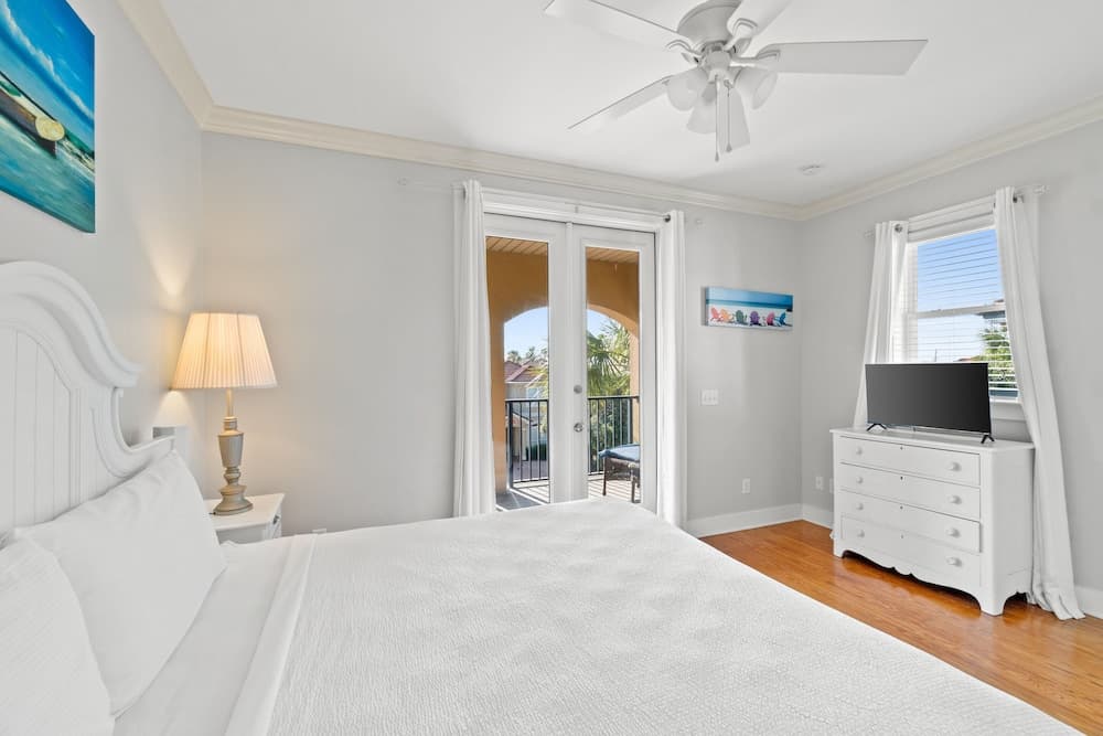 La Valencia Villa By Panhandle Getaways