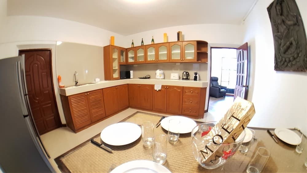 YAILAND Luxury Pool Villa Pattaya Walking Street 5 Bedrooms