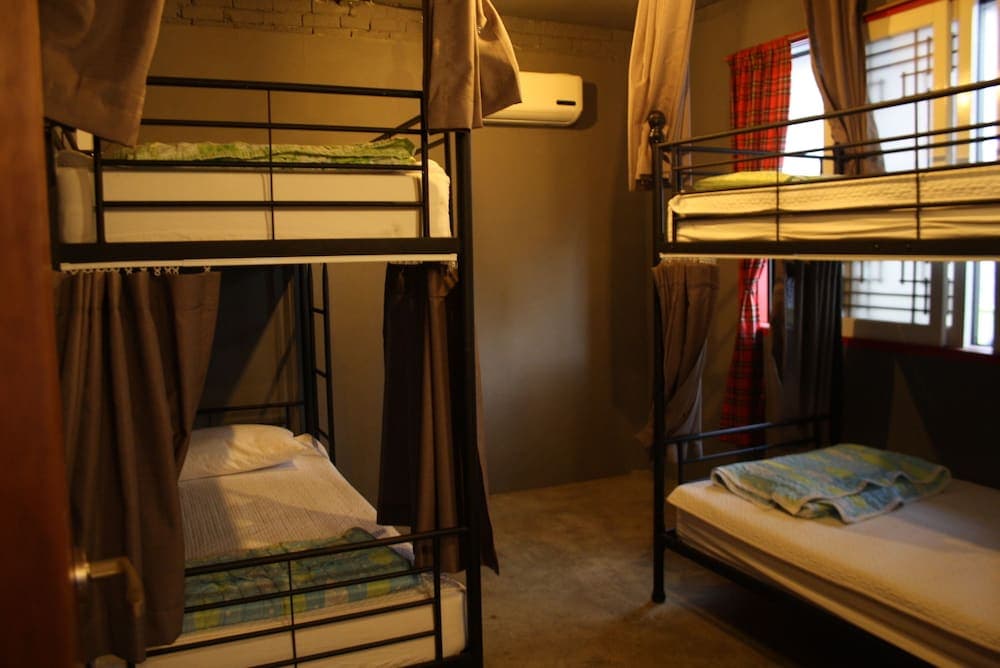 Mr.Comma Guesthouse - Hostel