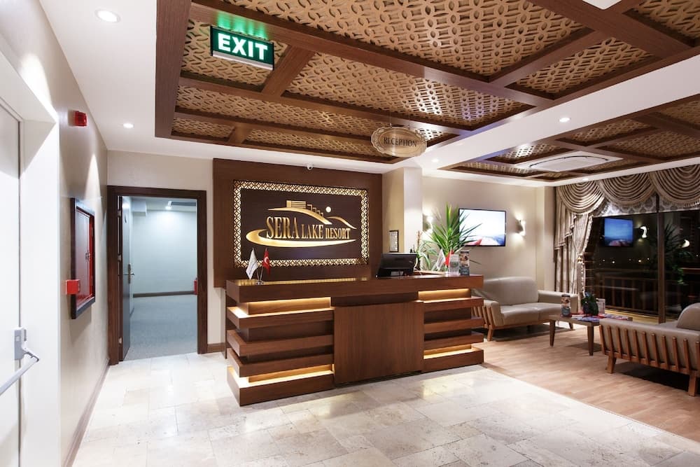 Sera Lake Resort Hotel Spa & Aparts