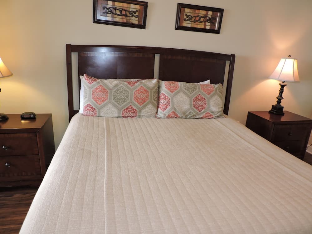 Grand Panama by Counts-Oakes