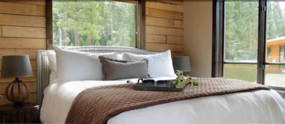 Highlands Ranch Resort