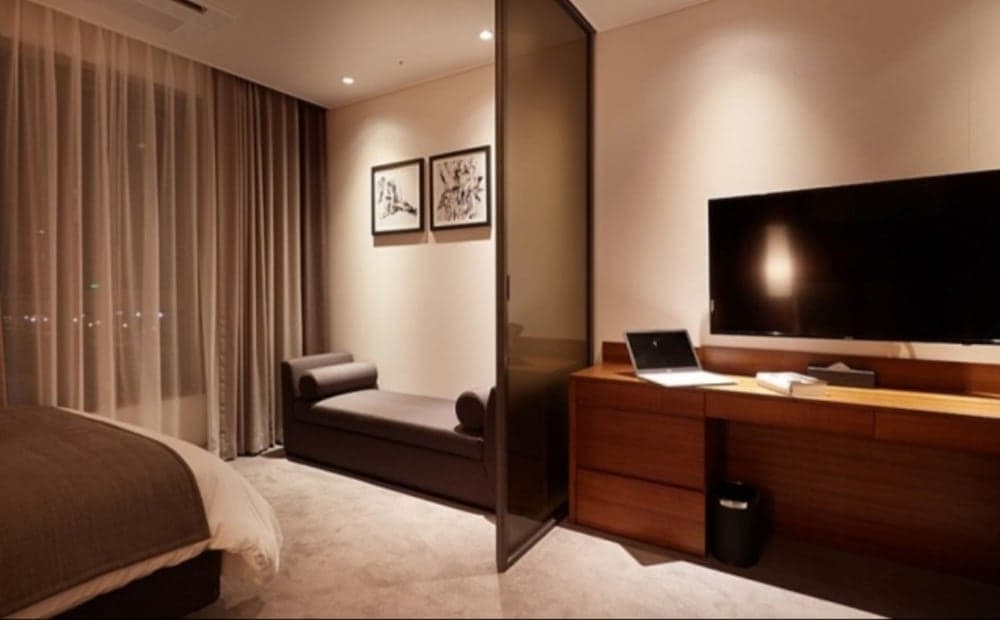 Osong H Hotel Sejong City