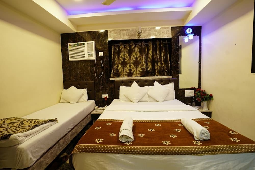 Hotel Onyx Residency