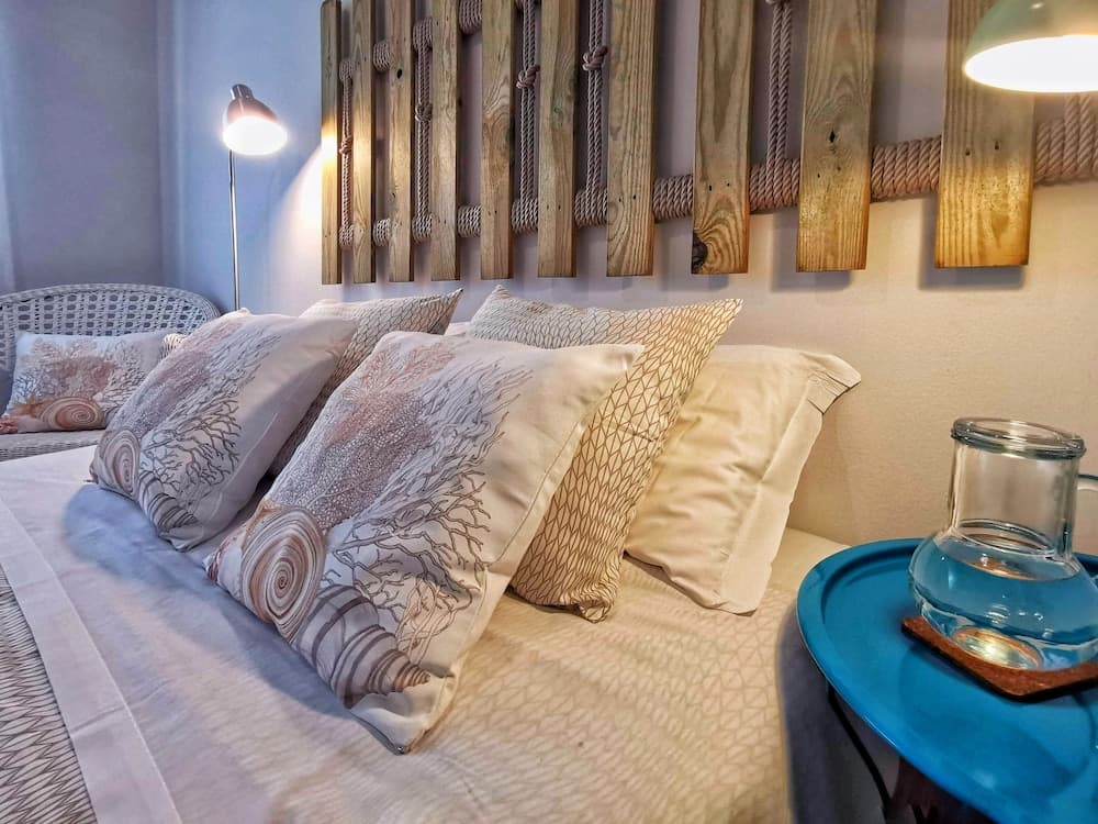 Roaz de Bandeira House