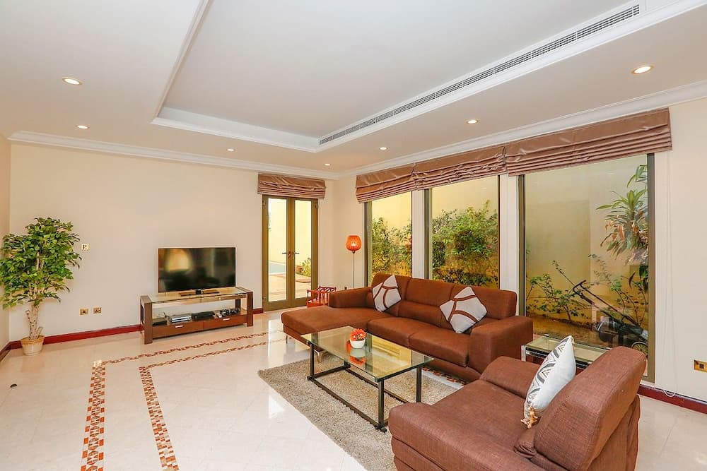 Kennedy Towers - Frond F Villa