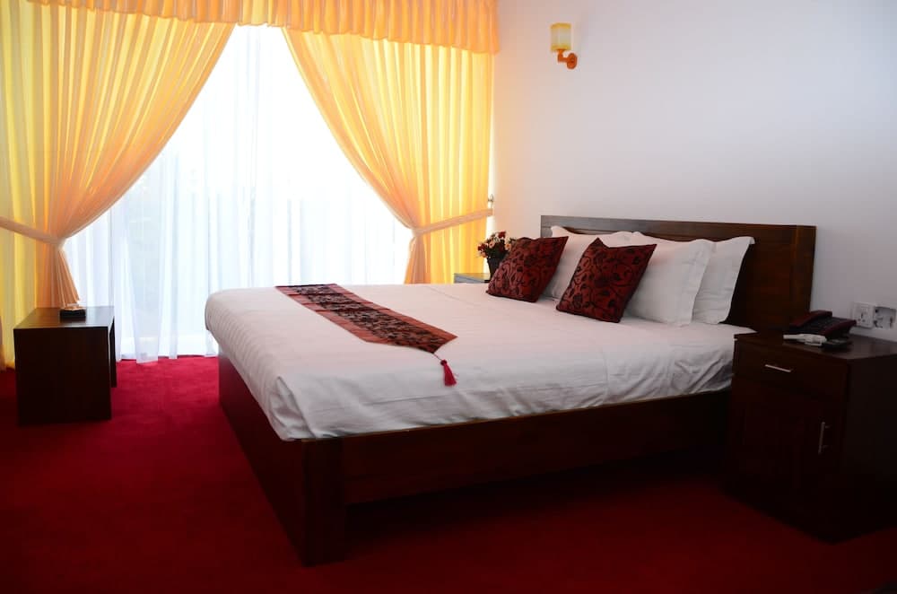 Hotel Cockpit Airport Reach