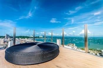 Central Pattaya Residence - The BASE Condo Pattaya