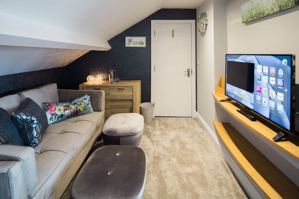 1863 Restaurant with Rooms