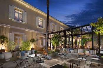 Almayer Art & Heritage Hotel