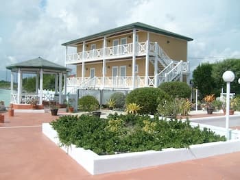 The Pointe Resort & Marina