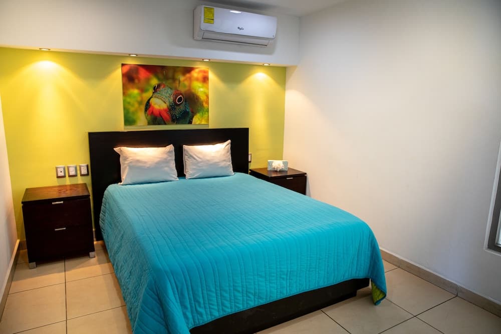 Ramada by Wyndham Acapulco Hotel & Suites