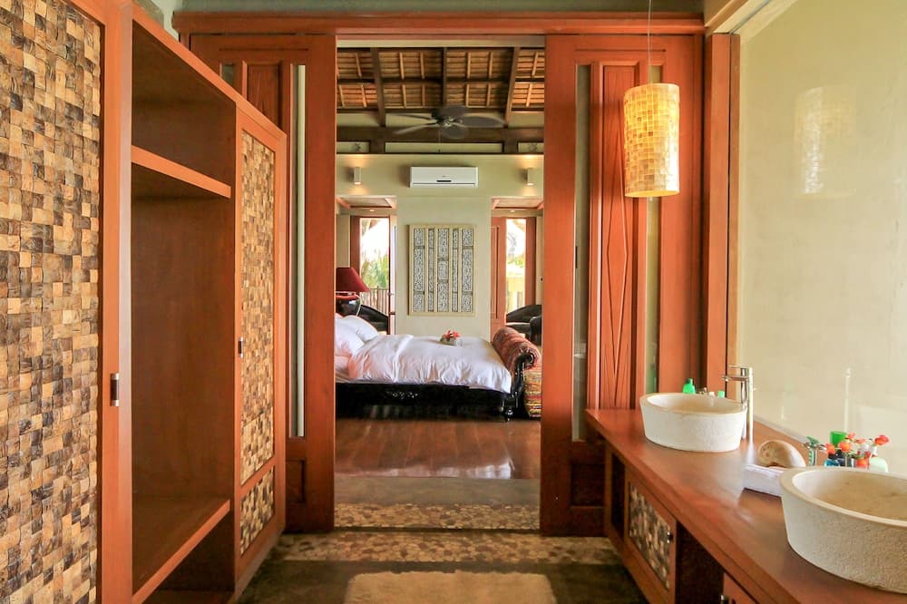 Den Pasar Nasog Villa