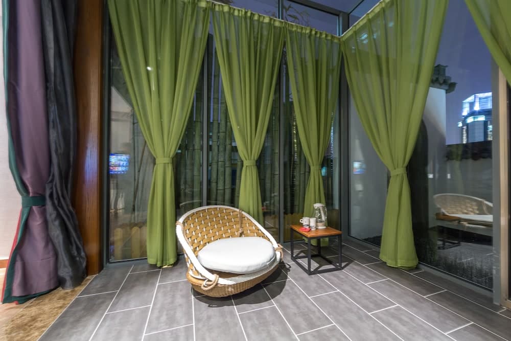 HuangShan Eaves Art Hotel